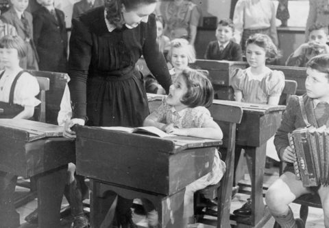 Devítiletá školní docházka je poměrně nová věc