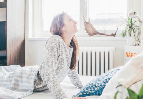 Začněte den protažením už v posteli