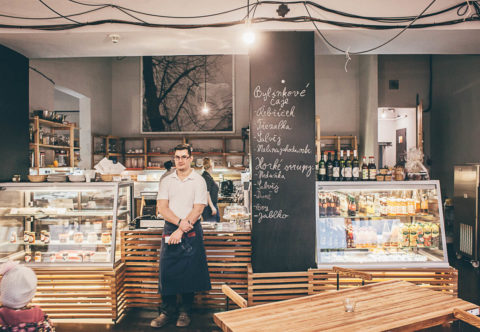 V mléčném baru dávám práci handicapovaným