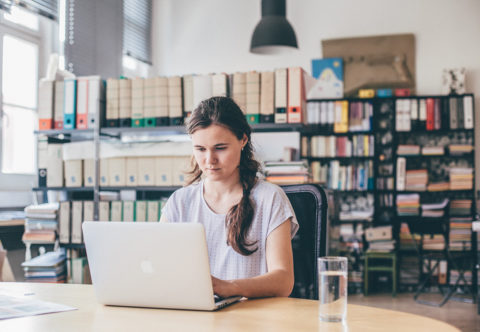 Předejděte bolestem způsobeným prací za počítačem