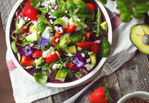 Jahodový salát naslano