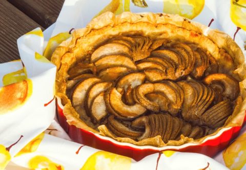 Ten nejkřehčí hruškový koláč podle francouzského receptu