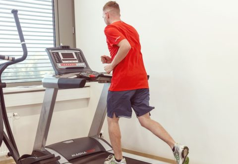 9 nejčastějších chyb, kterým se vyhnout, když běháte na pásu