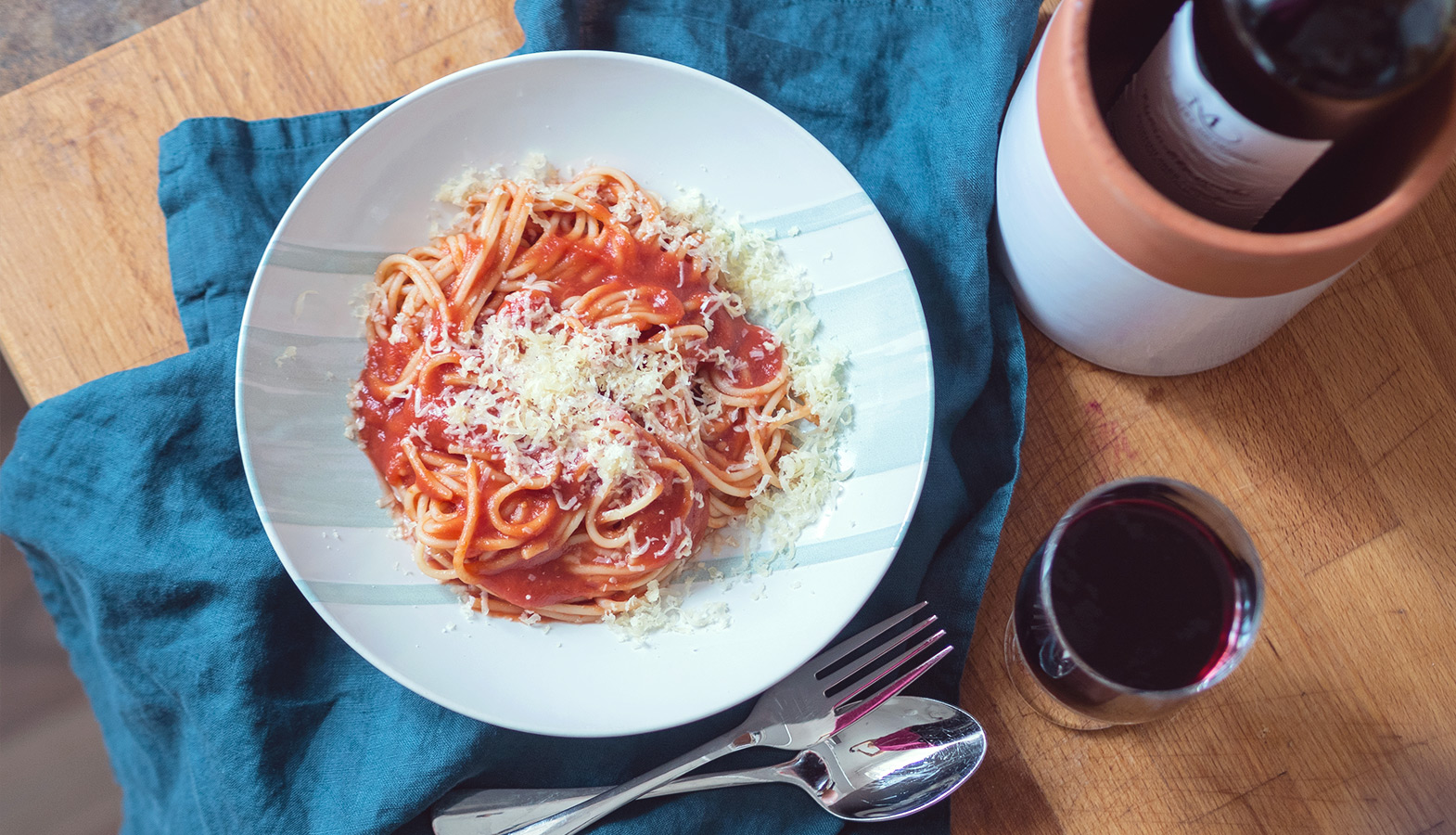 Jak vylepsit omáčku na špagety?