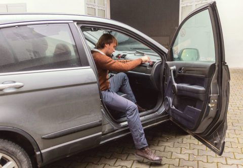 Jak dát auto do kupy po dětech, psech a zlobivých spolujezdcích
