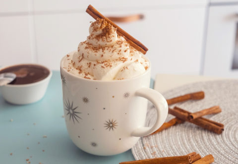 Káva se skořicí 3× jinak