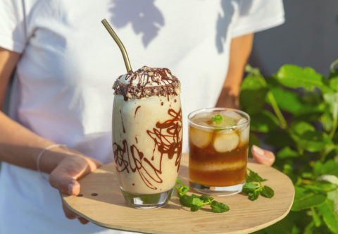 Moje recepty na tři kávové koktejly, které vás nakopnou a osvěží