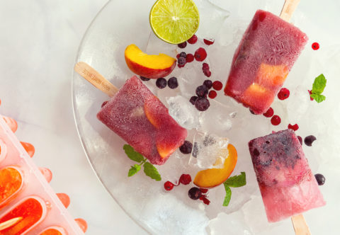 Hit našeho léta? Alkoholické nanuky! Tři recepty a návod, jak na ně