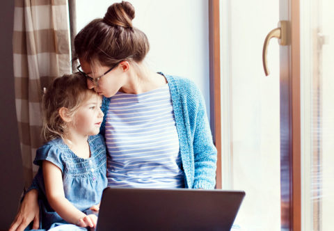 Mám miminko a vrátila jsem se do práce. Tipy, jakých chyb se vyvarovat