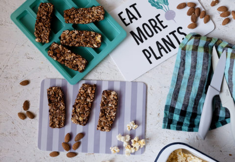 Když nám zbyde popcorn, dělám z něj čokoládové tyčinky. Recept a tipy na další varianty