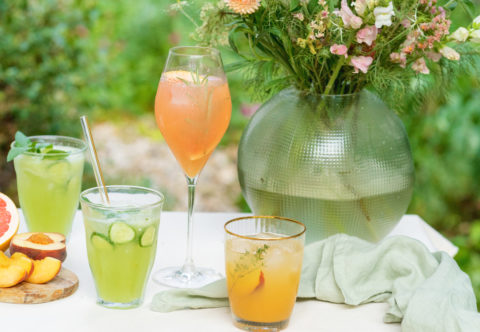 Tři recepty na letní spritzy: Perlivé drinky se spoustou ledu, kterými si osvěžujeme parné dny