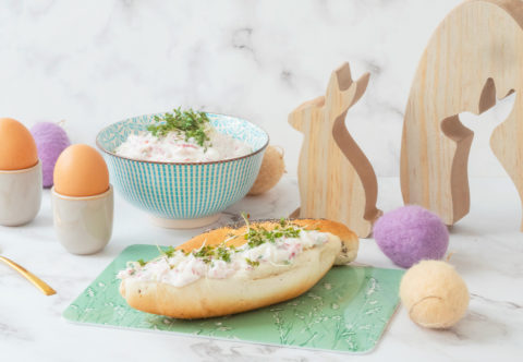 Jarní dekorace, kterou můžete sníst! Návod na řeřichové skořápky a pomazánku k tomu
