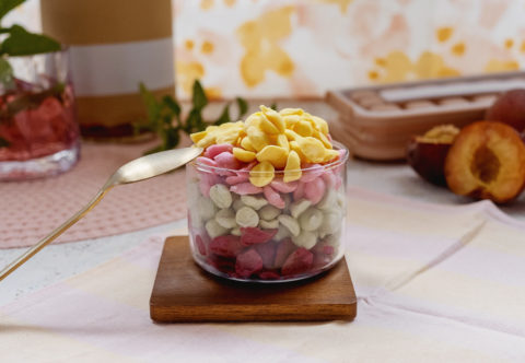 Duhová mlska (nejen) pro děti: Zdravé zmrzlinové vločky jen ze dvou ingrediencí!