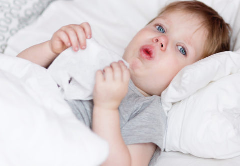 Kašel očima pediatričky: Proč je důležitý a občas i rizikový, a jak ho nejen u dětí mírnit