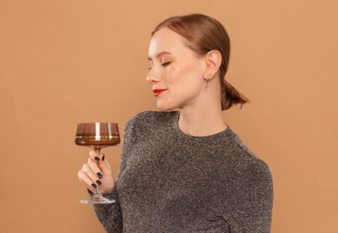 Jednoduché tipy na sváteční líčení, které zvládnete i na poslední chvíli – na večírek i Štědrý večer