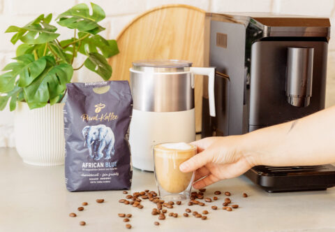 Jak na flat white doma ve třech krocích