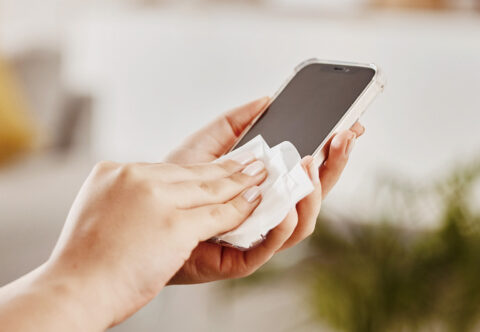 Mobilní telefon a bakterie: Když je nejbližší parťák tak trochu nepřítel